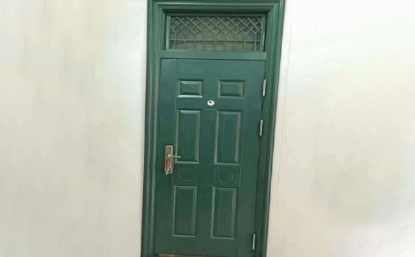 泾阳学校教室门