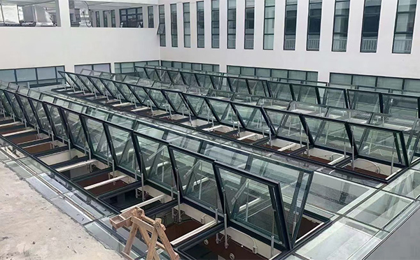 百安科技有限公司近期泾阳排烟窗项目案例分享 百安科技有限公司近期泾阳排烟窗项目案例分享