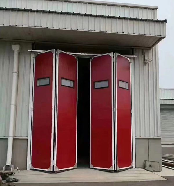 泾阳工业折叠门在大型装配车间出入口的应用实例